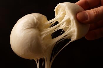 Taze mozzarella uzarken ipeksi doku